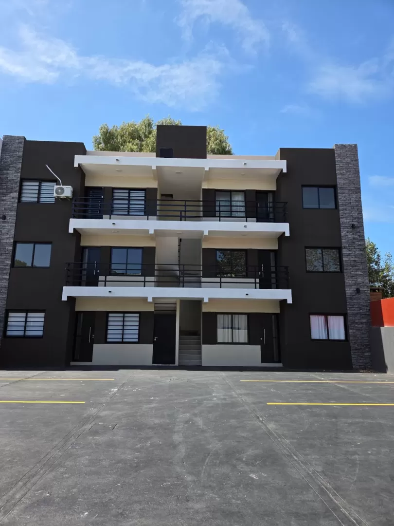 Departamento en San Bernardo - 3 Amb A Estrenar Primer Piso Con Estacionamiento (ID 102)